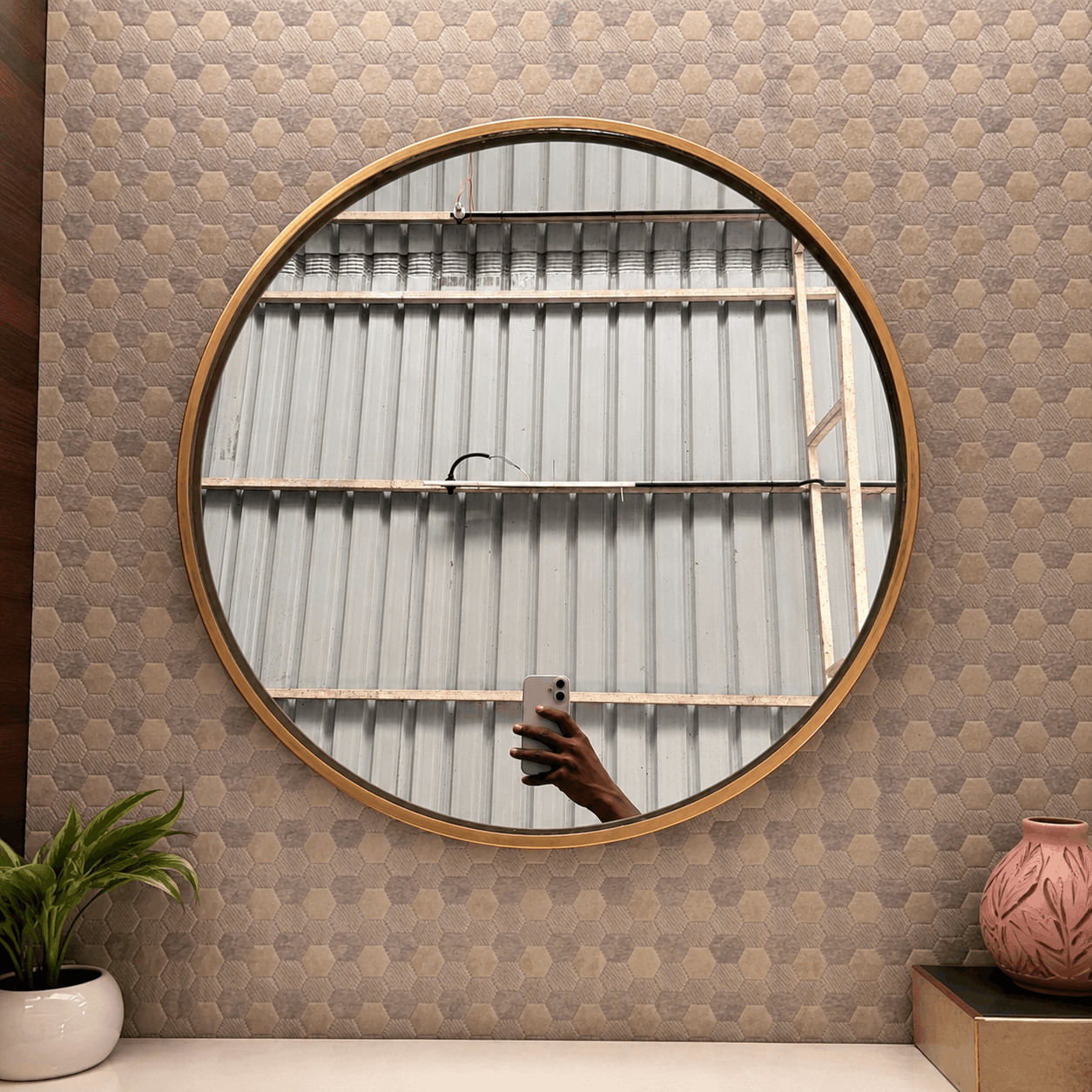 Refurbished Round Wall Mirror – Gold Metal Frame